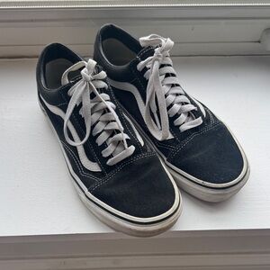 Vans Classic Black and White Sneakers size 8 women’s